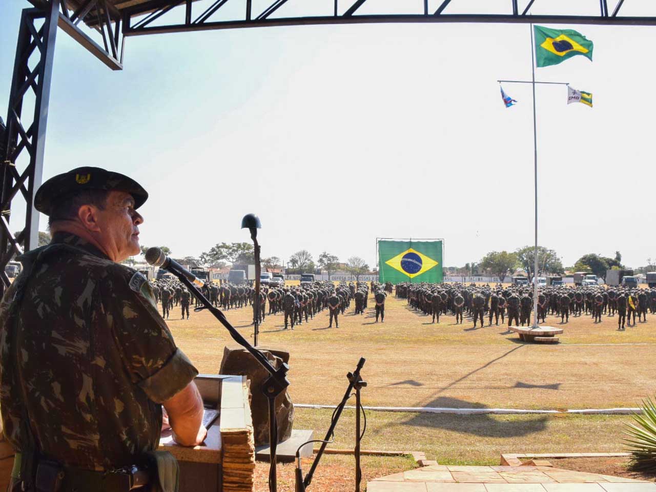 Comandante do Exército visita Comando Conjunto Oeste