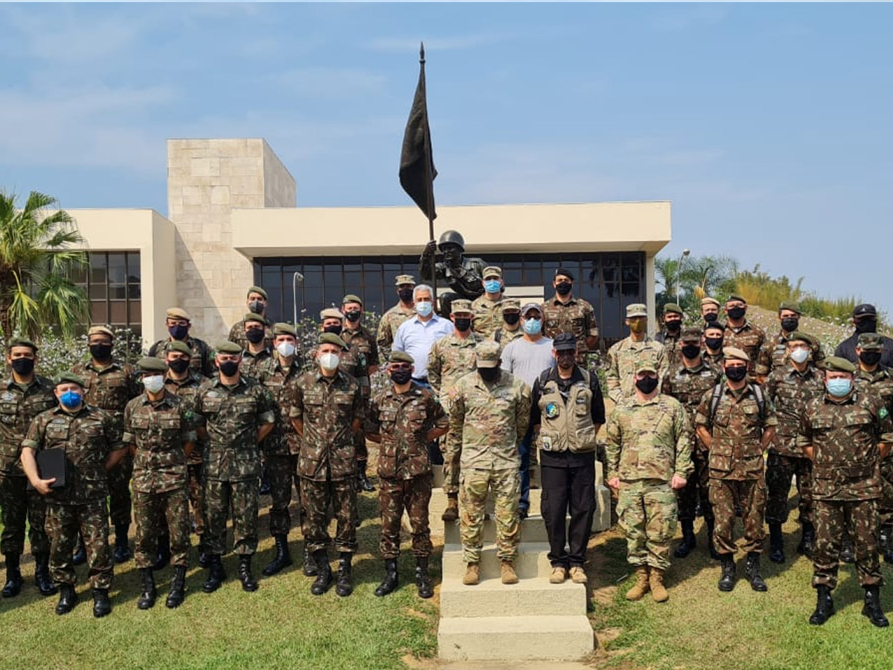 Exército Brasileiro e Exército dos Estados Unidos dão início ao exercício  militar CORE 21 - DefesaNet