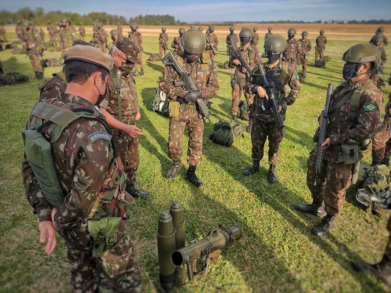 Destacamento de Aviação do Exército Brasileiro realiza capacitação de 200  militares em Operações Aeromóveis - PortalBIDS