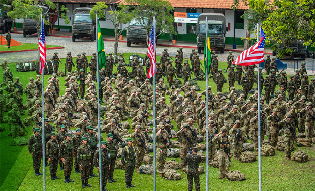 Exército Brasileiro e Exército dos Estados Unidos dão início ao exercício  militar CORE 21 - DefesaNet