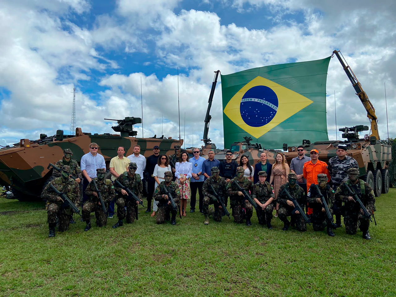 Tropas do Exército Brasileiro verificam prontidão para exercício  internacional - DefesaNet