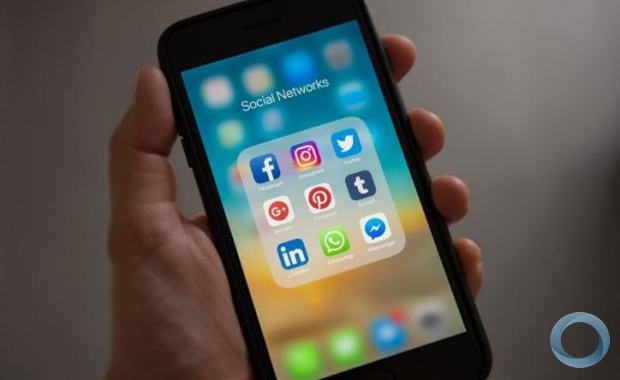 Defesanet Cyberwar Cuidado Ao Publicar Imagens Em Uma Rede Social Voce Pode Estar Divulgando Informacoes Demais