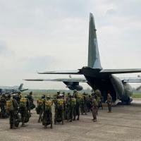 Bda Pára-quedista - Operação Saci 2020 - Infantaria Parquedista avança no terreno