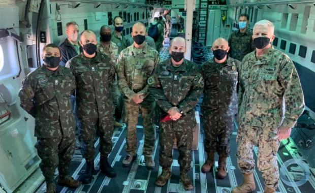 DefesaNet - Brazil - US - Brazilian entourage follows unprecedented Brazilian Army exercise in the U.S.