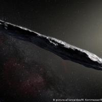 Cientistas apontam que Oumuamua tinha o formato de um biscoito, e não de um charuto, como mostra a ilustração