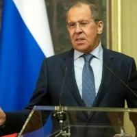 O ministro russo Serguéi Lavrov fala durante coletiva de imprensa em Moscou