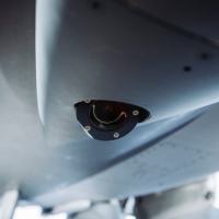 Foto: Durante 2018 e 2020, testes de voo de mapeamento 3D foram realizados em conjunto com a Maxar. Aqui, uma câmera montada no Gripen durante um dos voos de demonstração.