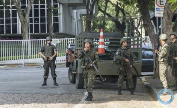 Em Maio de 2015 Forças Militares garantiram a segurança das instalações da SABESP, na cidade de São Paulo, frente  à ameaça de racionamento de agua  