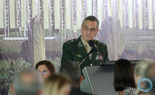 DefesaNet - Tomada Poder - Fantasma do tuíte assombra escolha de Lula para o Exército